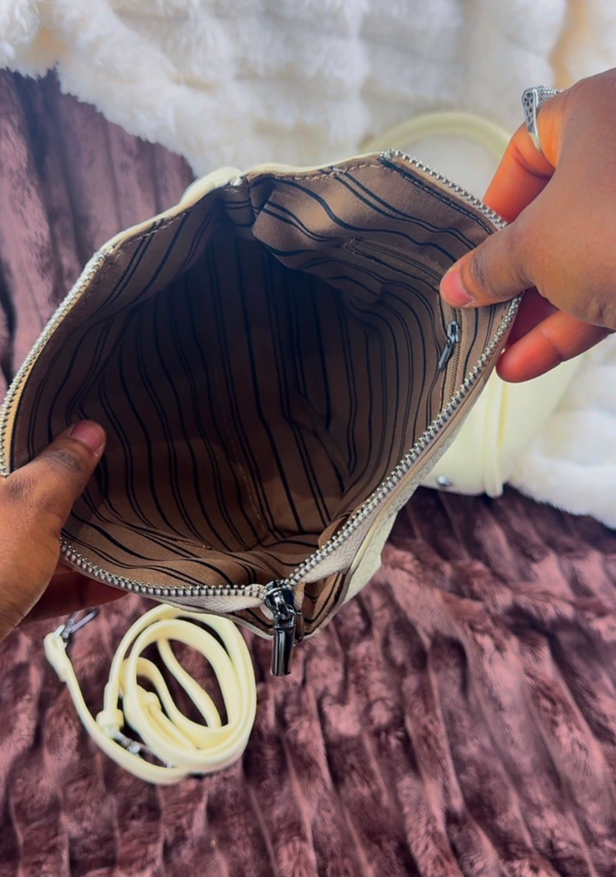 Cream Slouchy 3-in-1 Bucket Bag | LARYZ Everyday - 061 | Medium