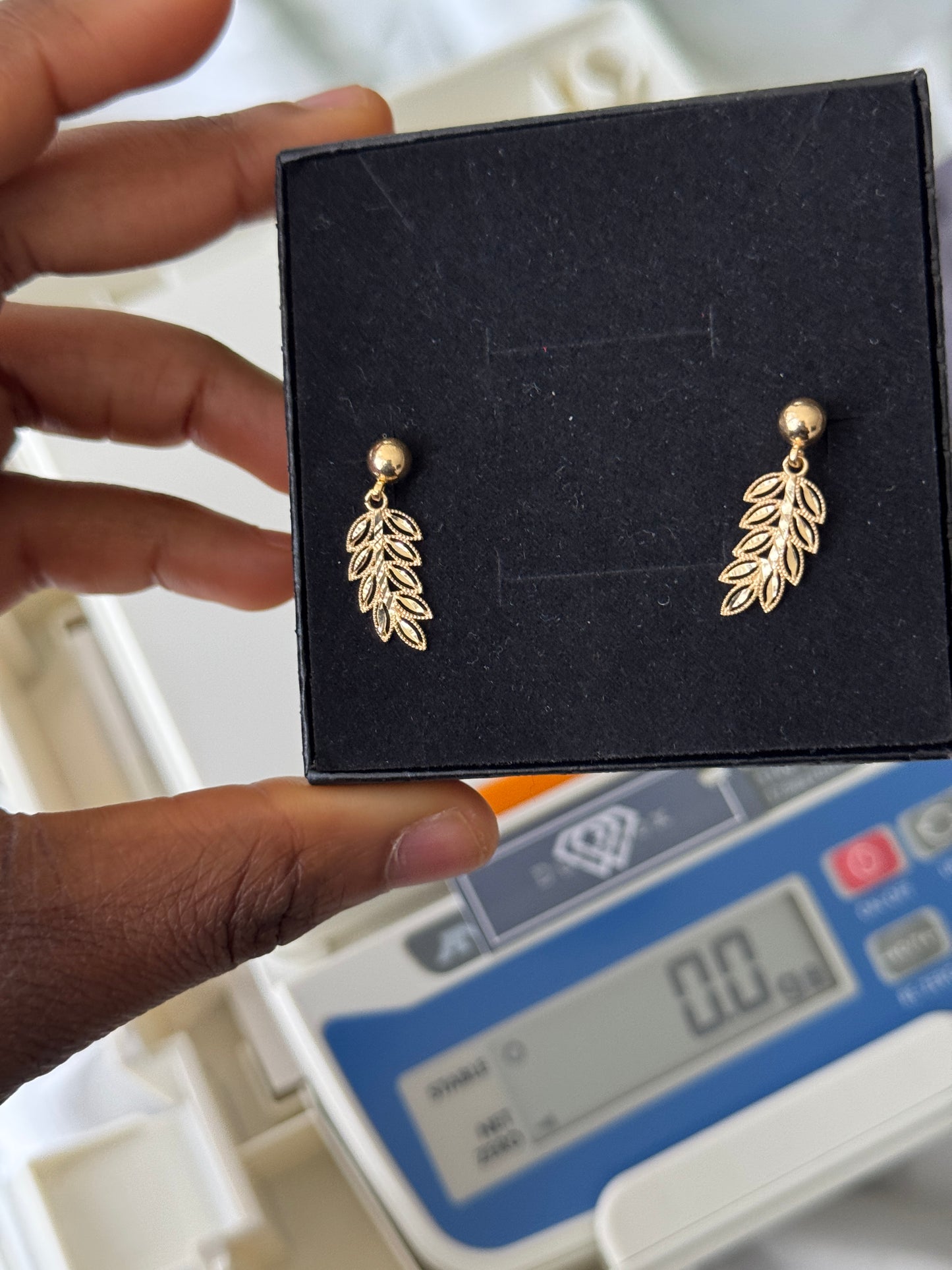 Dega 18 Karat Gold Flower Drop Studs