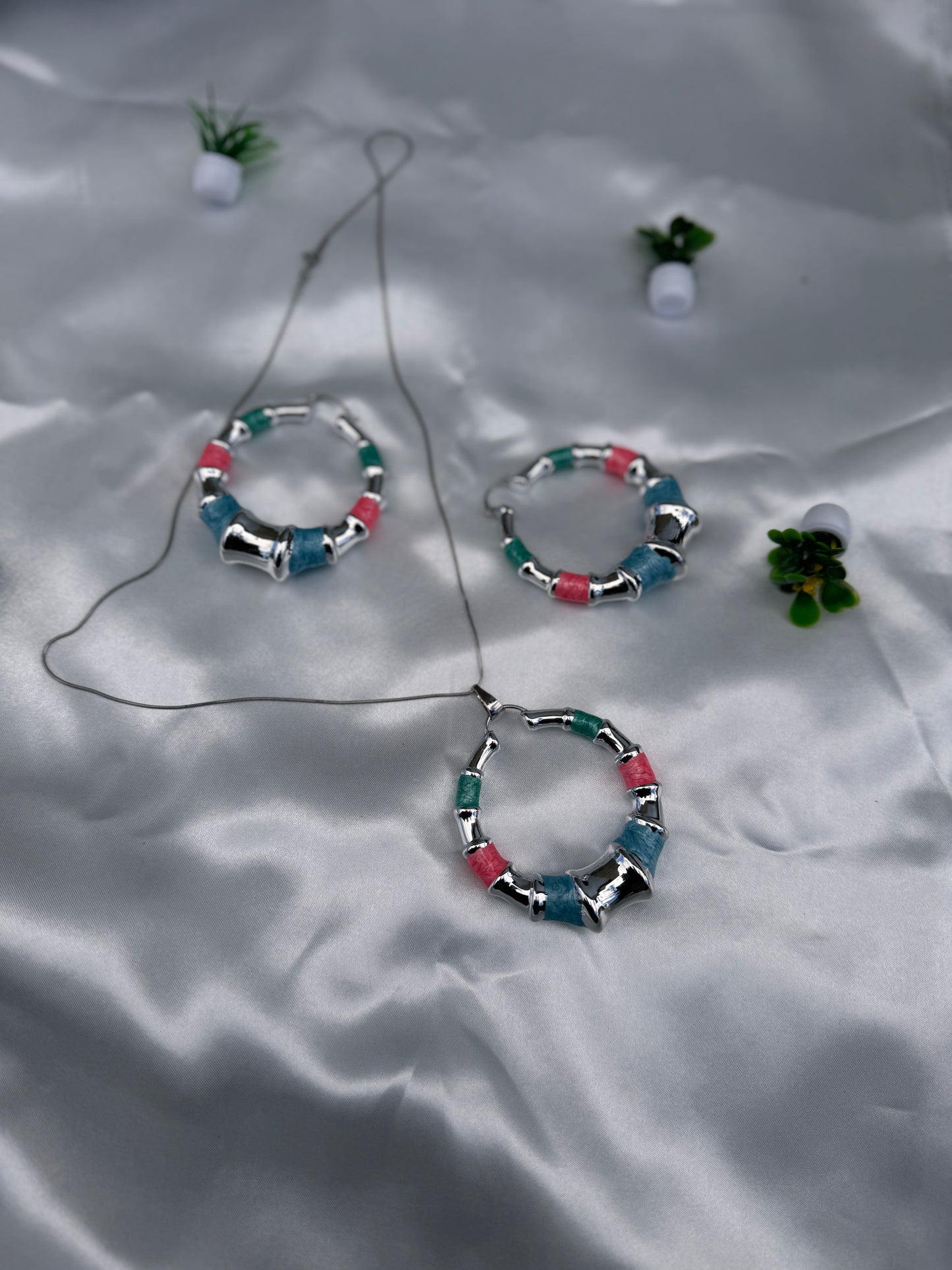 Dexxa Bold & Chunky Colourful Jewellery Set 22” Chain
