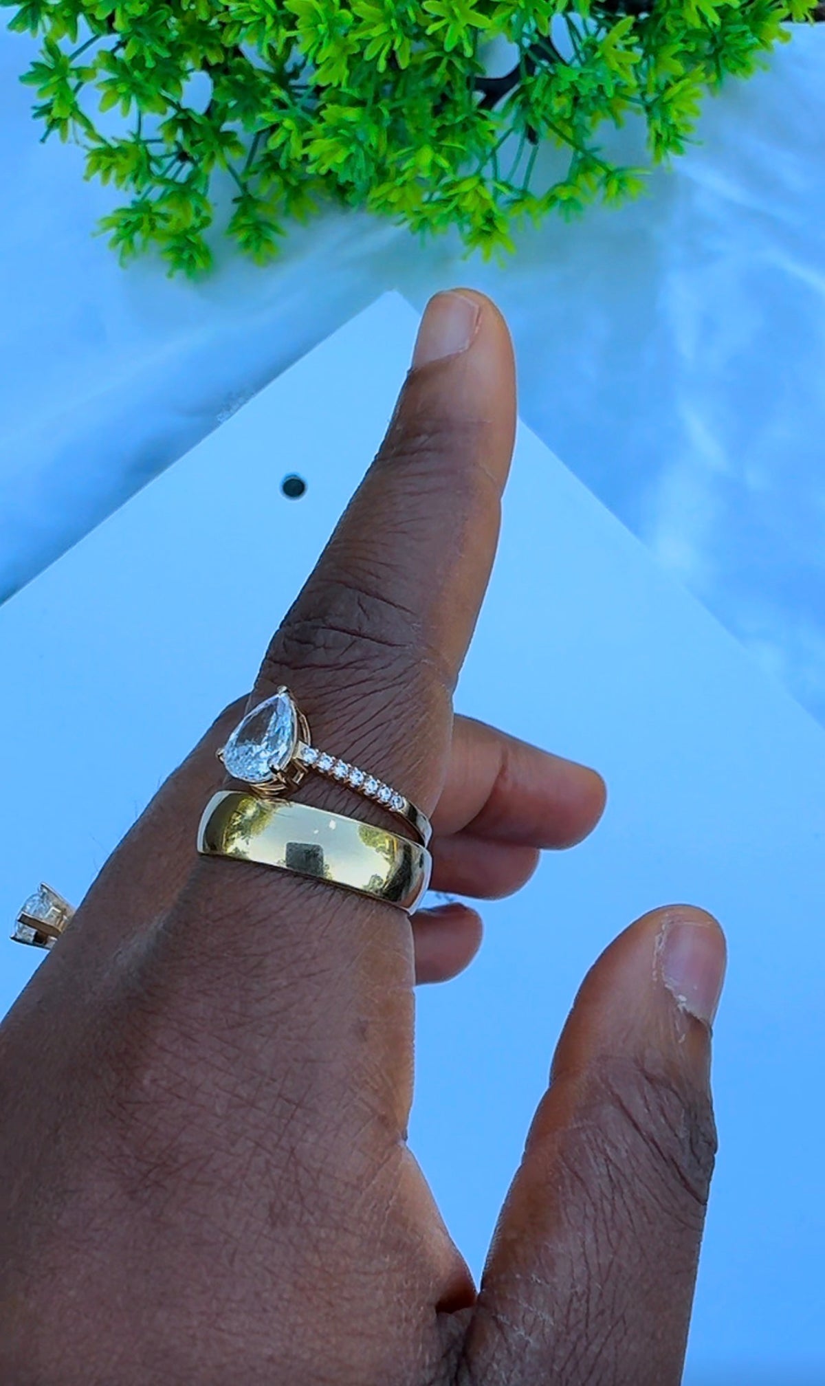 18K Solid Gold Pear Cut | Teardrop Gemstone Ring - Size 8 - 2.6g