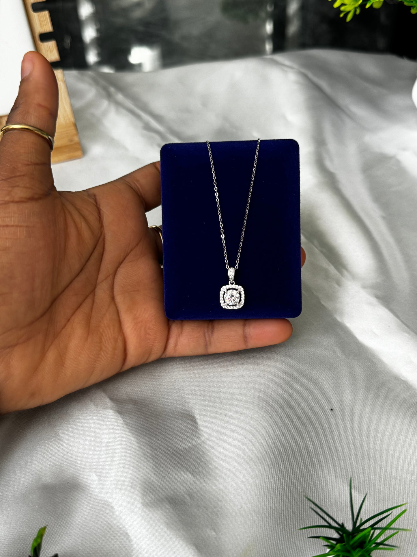 Dilux3 1ct Moissanite 18K Gold Plated Real 925 Sterling Silver Chain Necklace Jewellery for Bridal Wedding Party