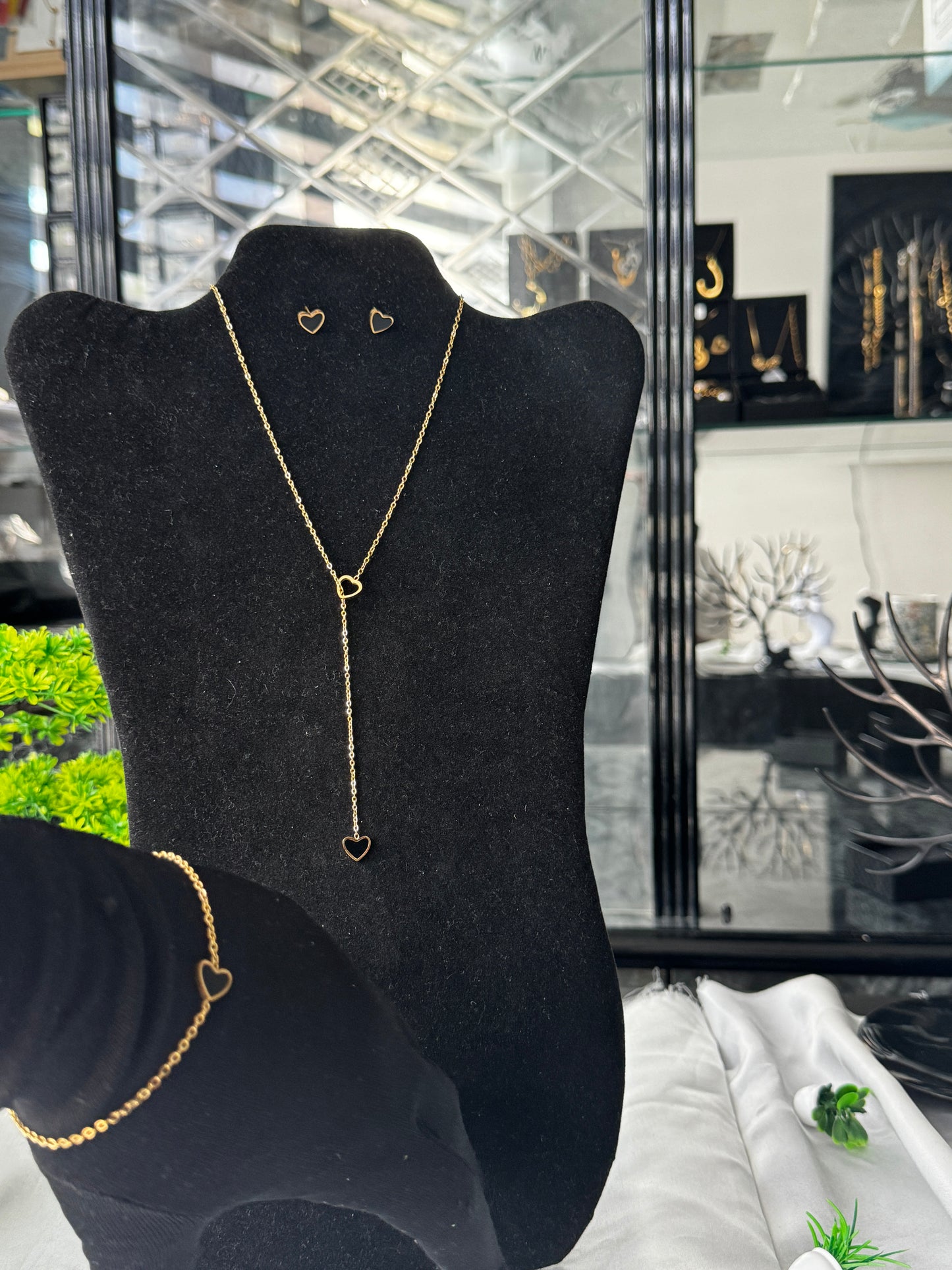 Fashion necklace