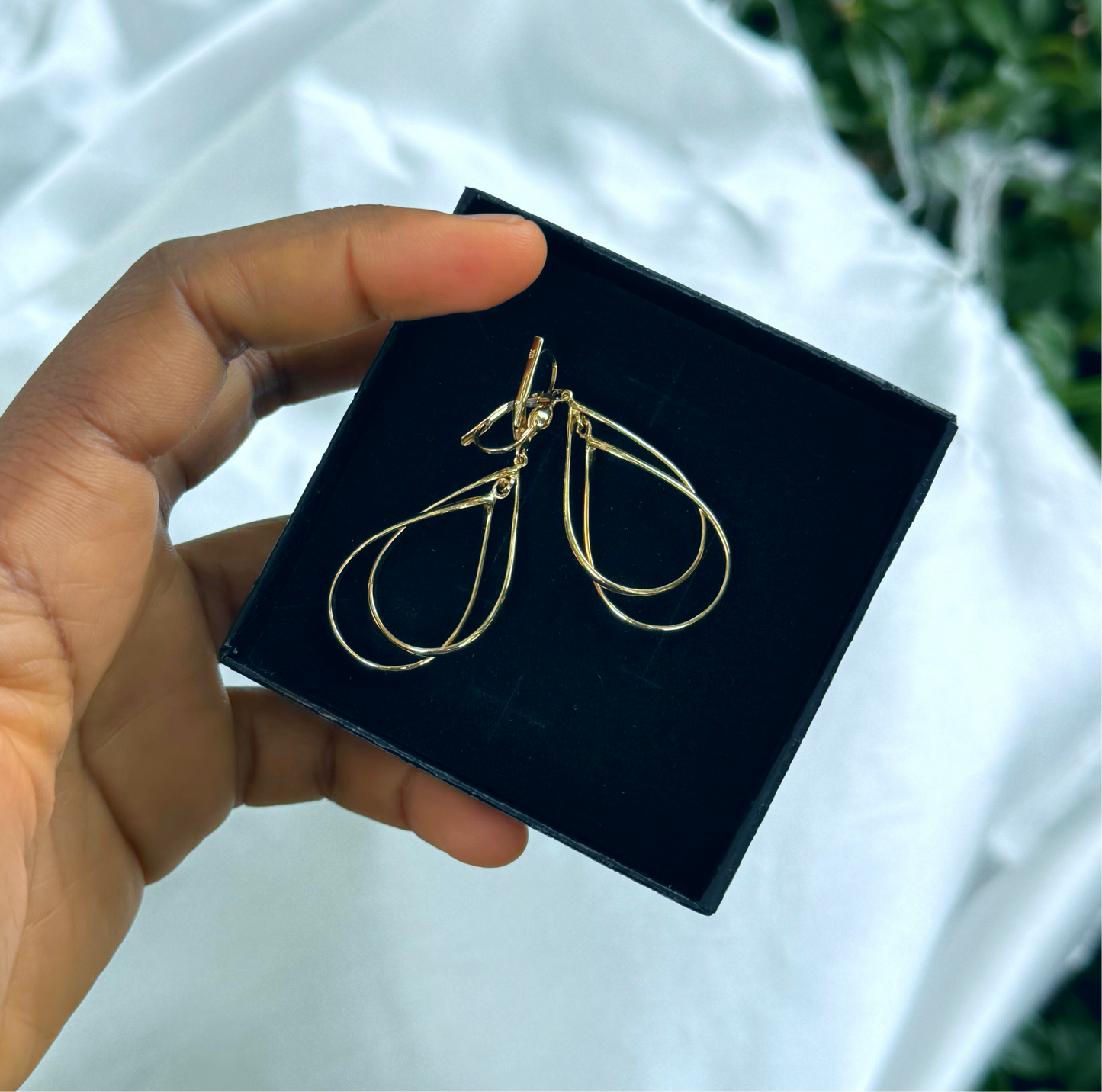 Buy Degat 18Karat Real Gold Drop Earrings