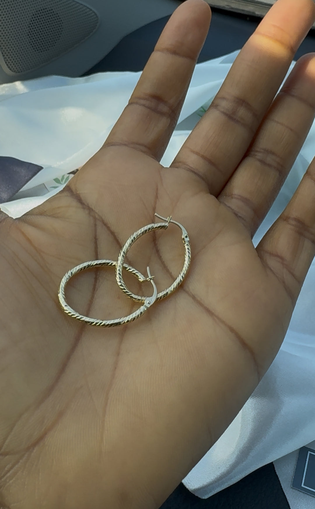 Degaf 18ct Pure Gold Hoop Earrings