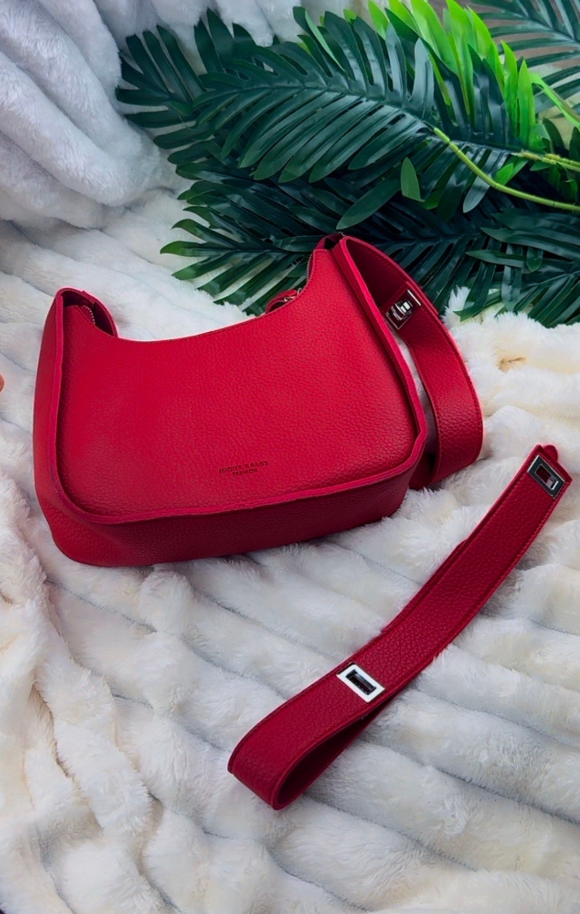 Red Shoulder Handbag With Extra Handle | LARYZ Everyday - 058 | Medium