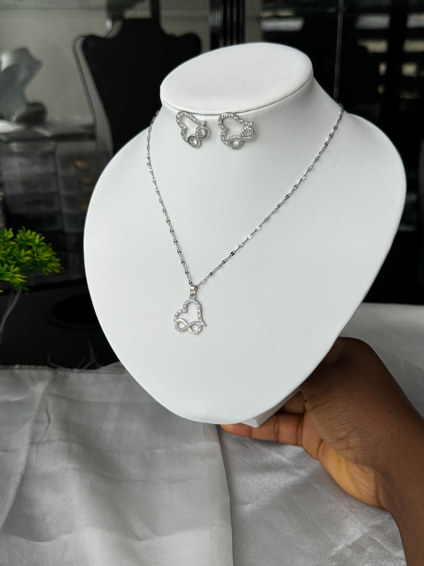 Disna Gold Plated Non Tarnish Hypoallergenic Stainless Steel Earrings & Necklace Jewellery Set 16+2” Chain Length