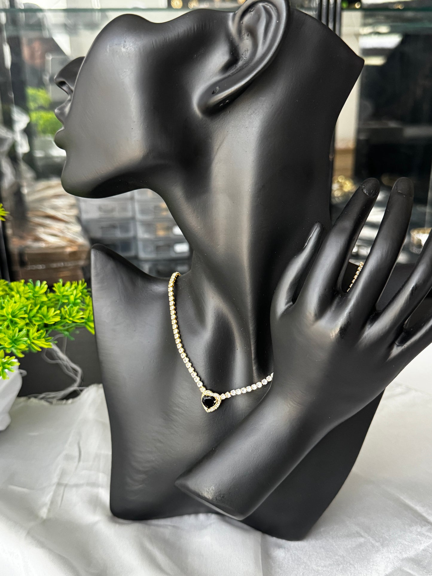 Diten1 Crystal Studded Elegant Chain Necklace