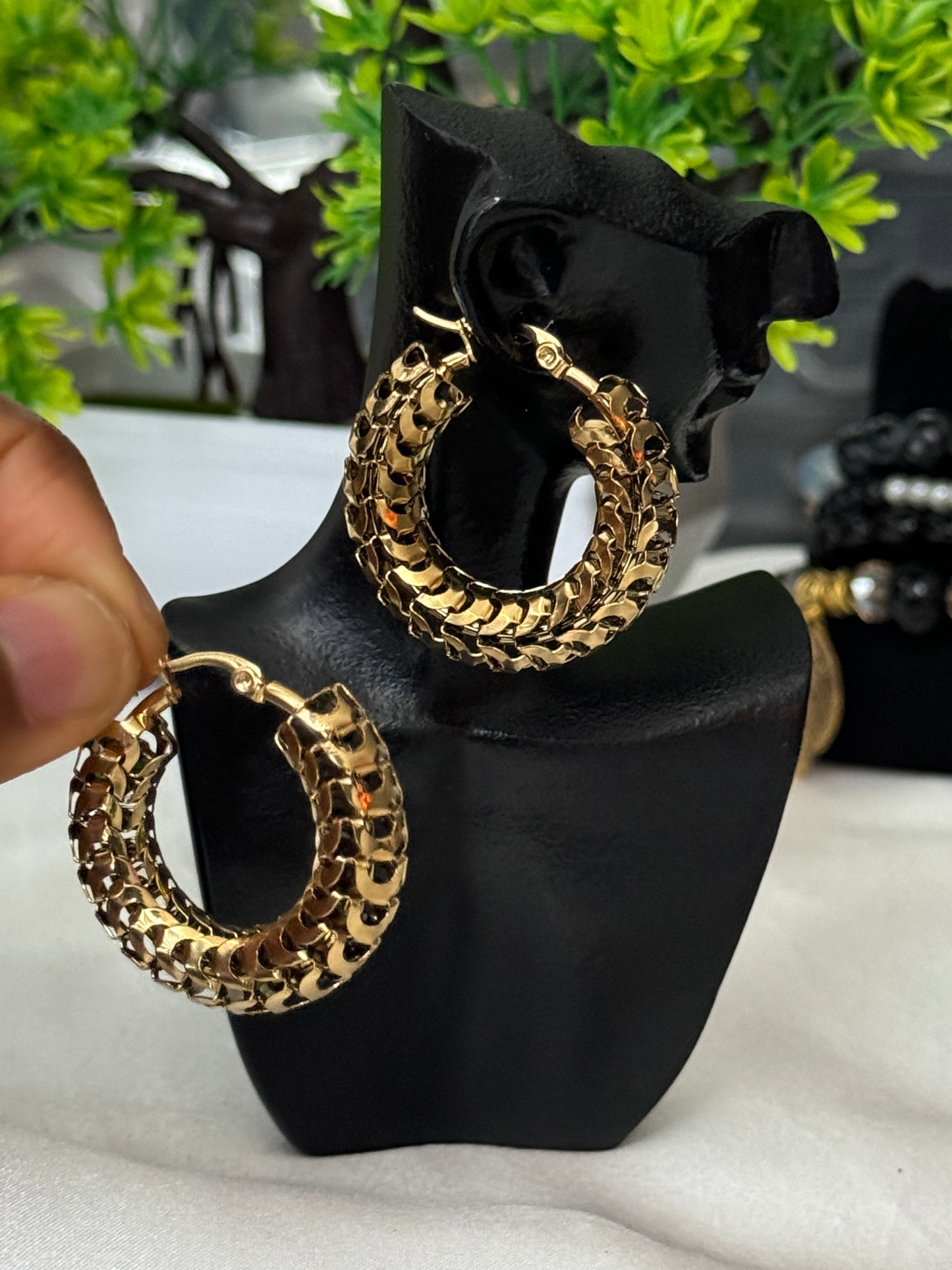 Deram 18K Gold Plated Elegant & Chunky Stainless Steel Hoop Earrings