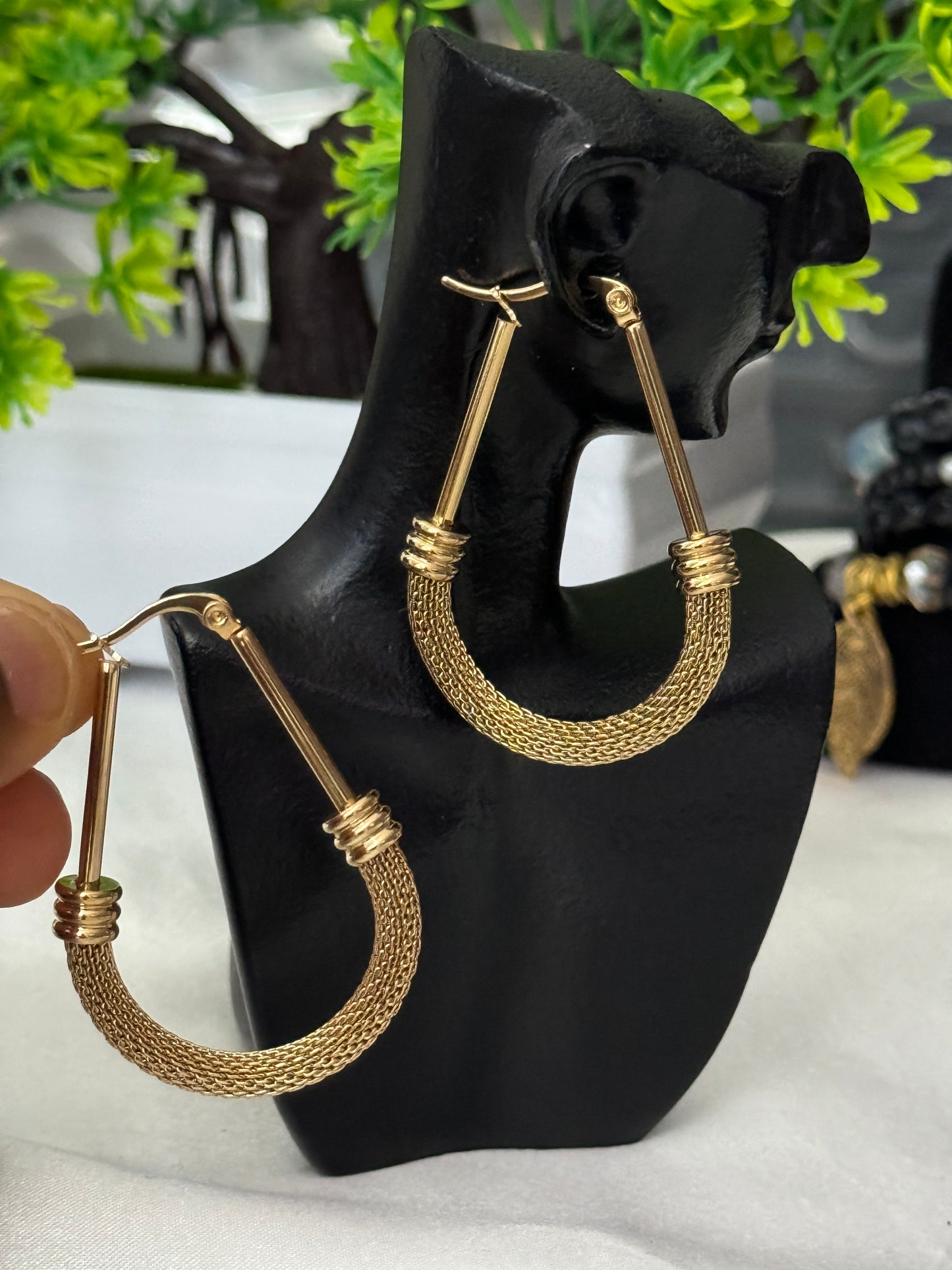 Deram 18K Gold Plated Elegant & Chunky Stainless Steel Hoop Earrings