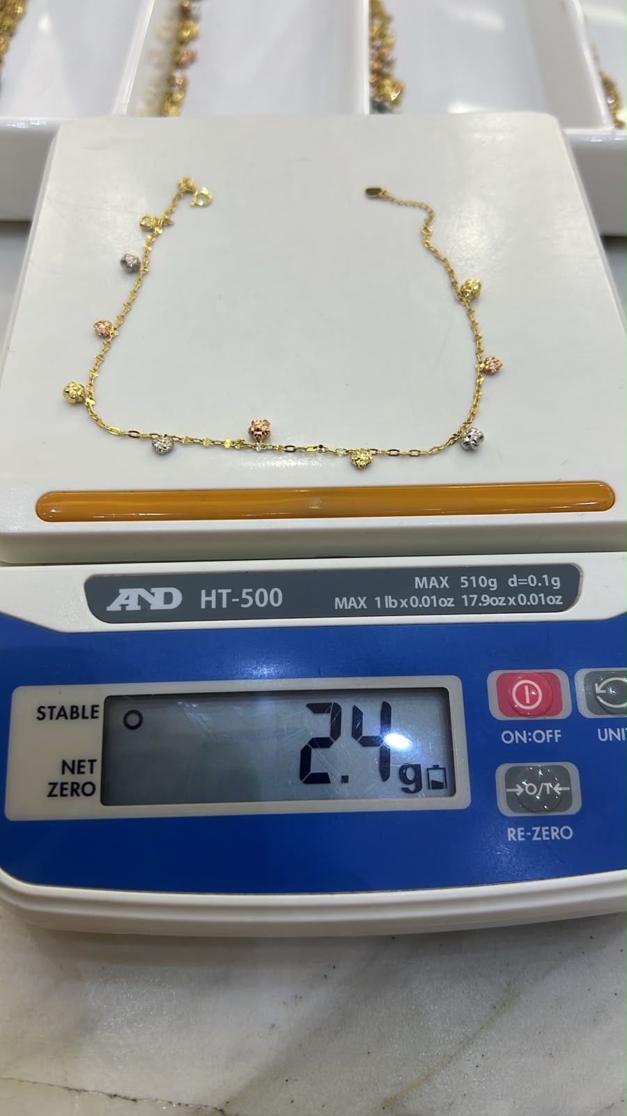 18ct Solid Gold 3-Tone Charm Anklet | 10 Inches | 2.4g