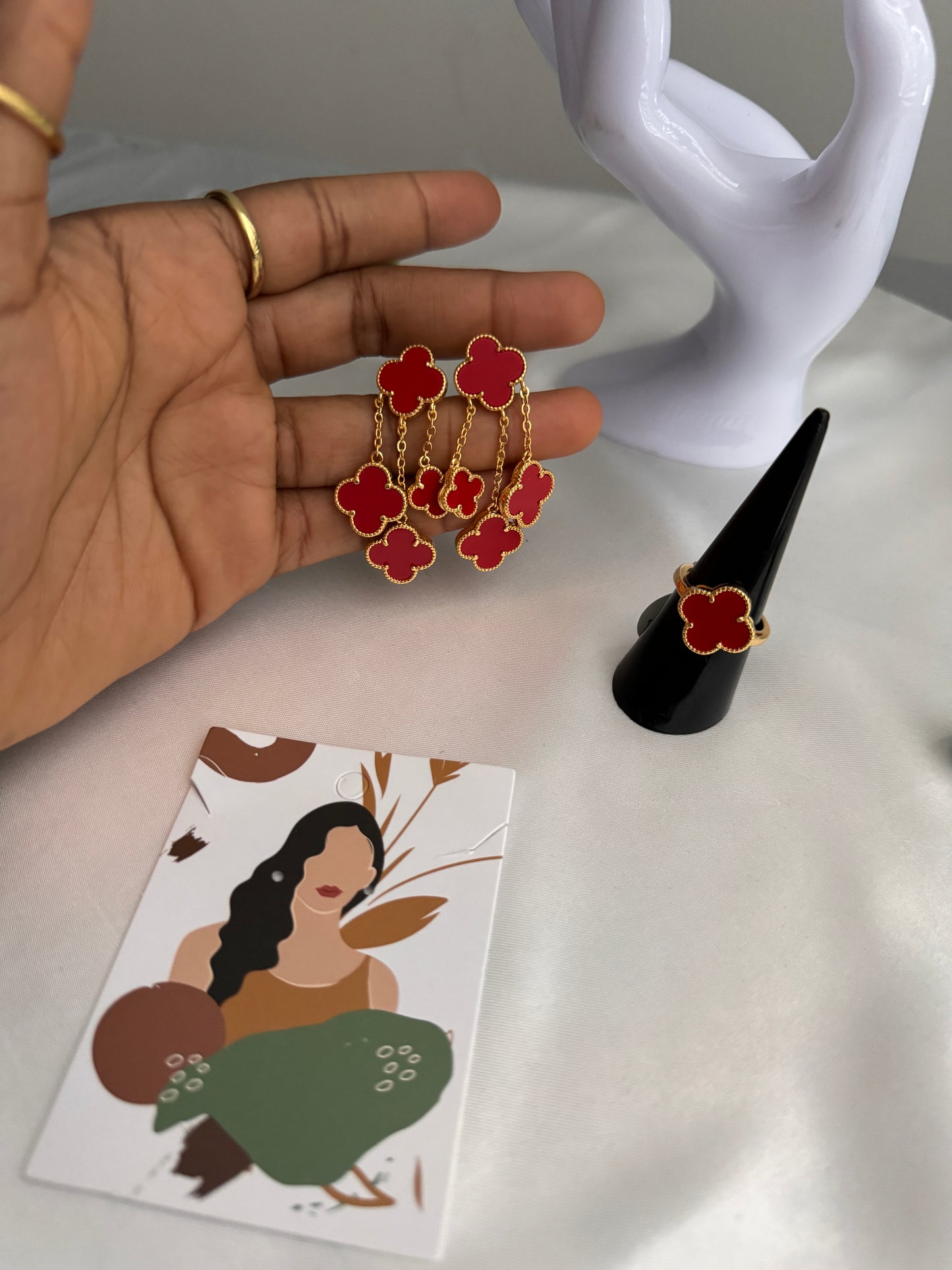 Dera Lightweight Colourful Clover Earrings