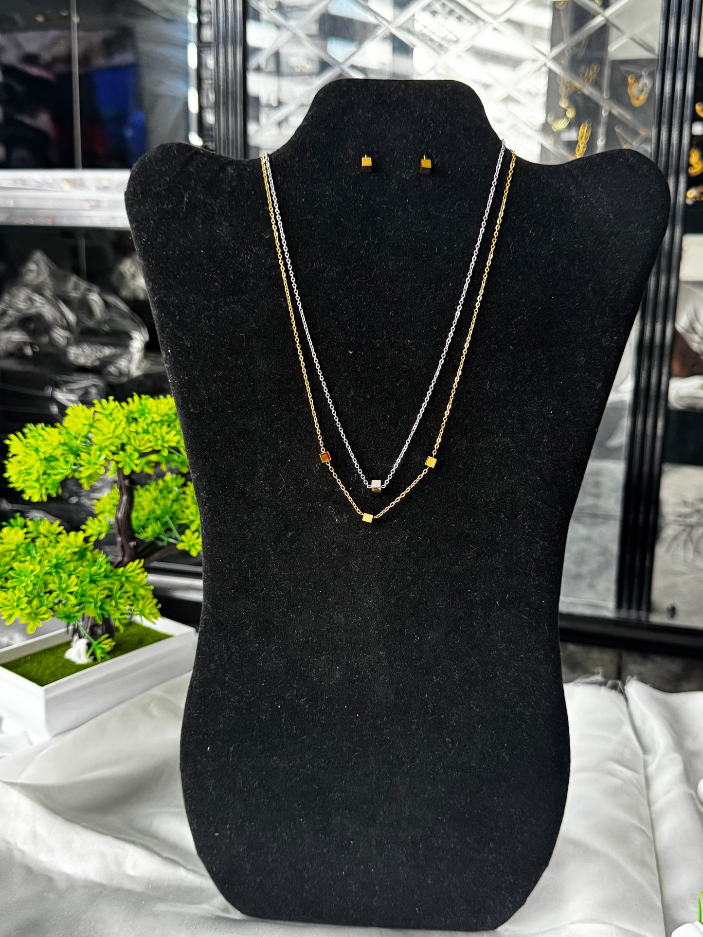 DLix Non Tarnish Hypoallergenic Elegant Party Wedding Engagement Chain Necklace Jewellery Set