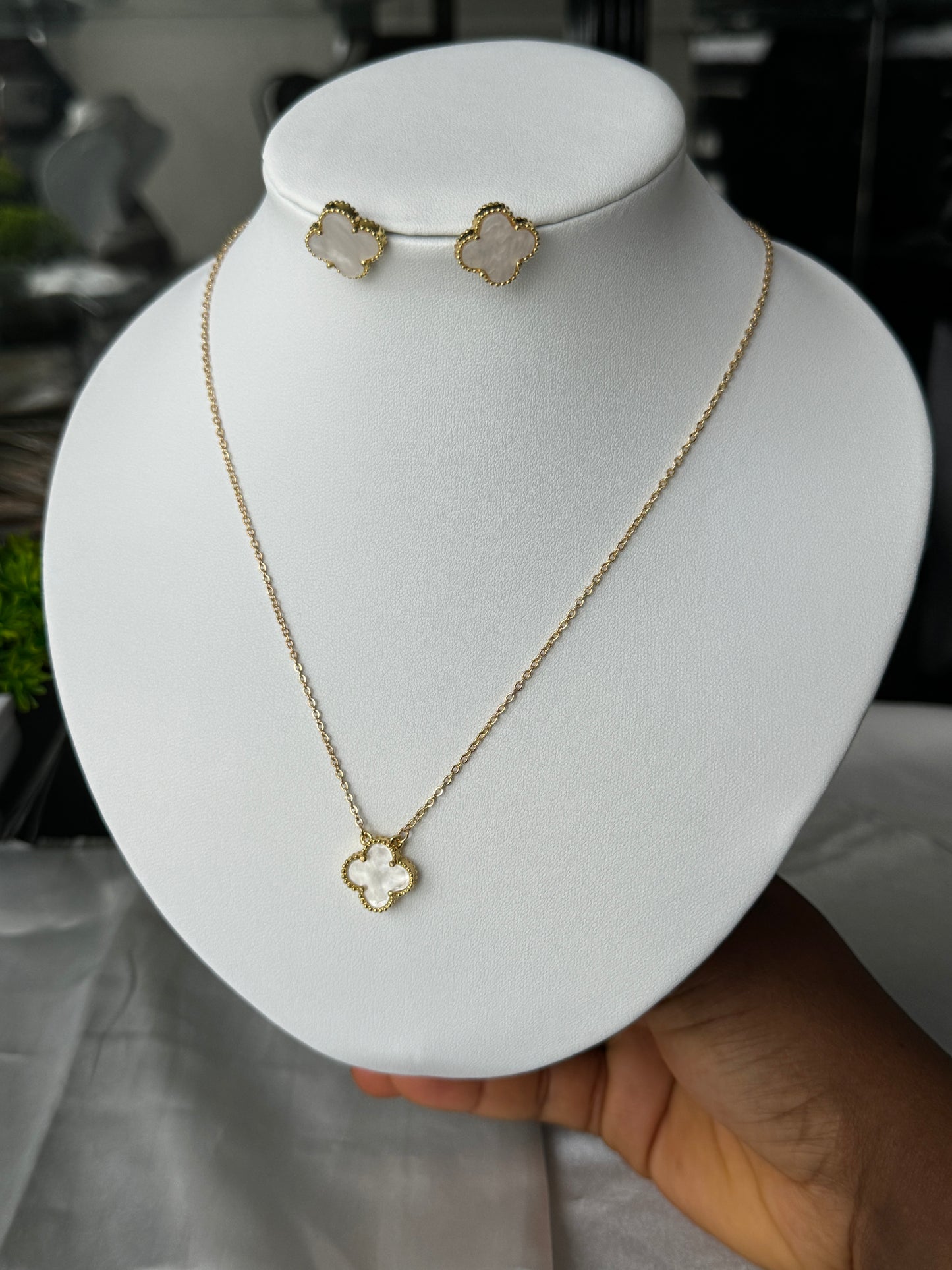 Disna Gold Plated Non Tarnish Hypoallergenic Stainless Steel Earrings & Necklace Jewellery Set 16+2” Chain Length