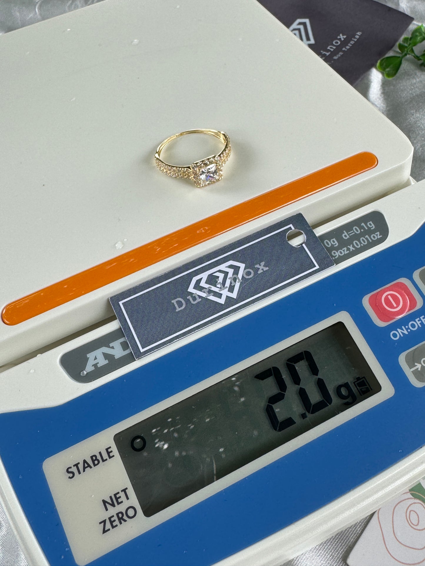 Dedam 18K Pure Gold Engagement and Wedding Ring Set | Band