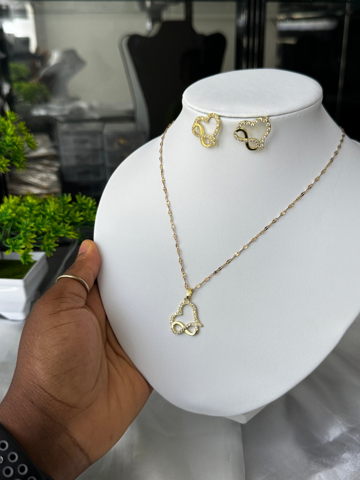 Disna Gold Plated Non Tarnish Hypoallergenic Stainless Steel Earrings & Necklace Jewellery Set 16+2” Chain Length