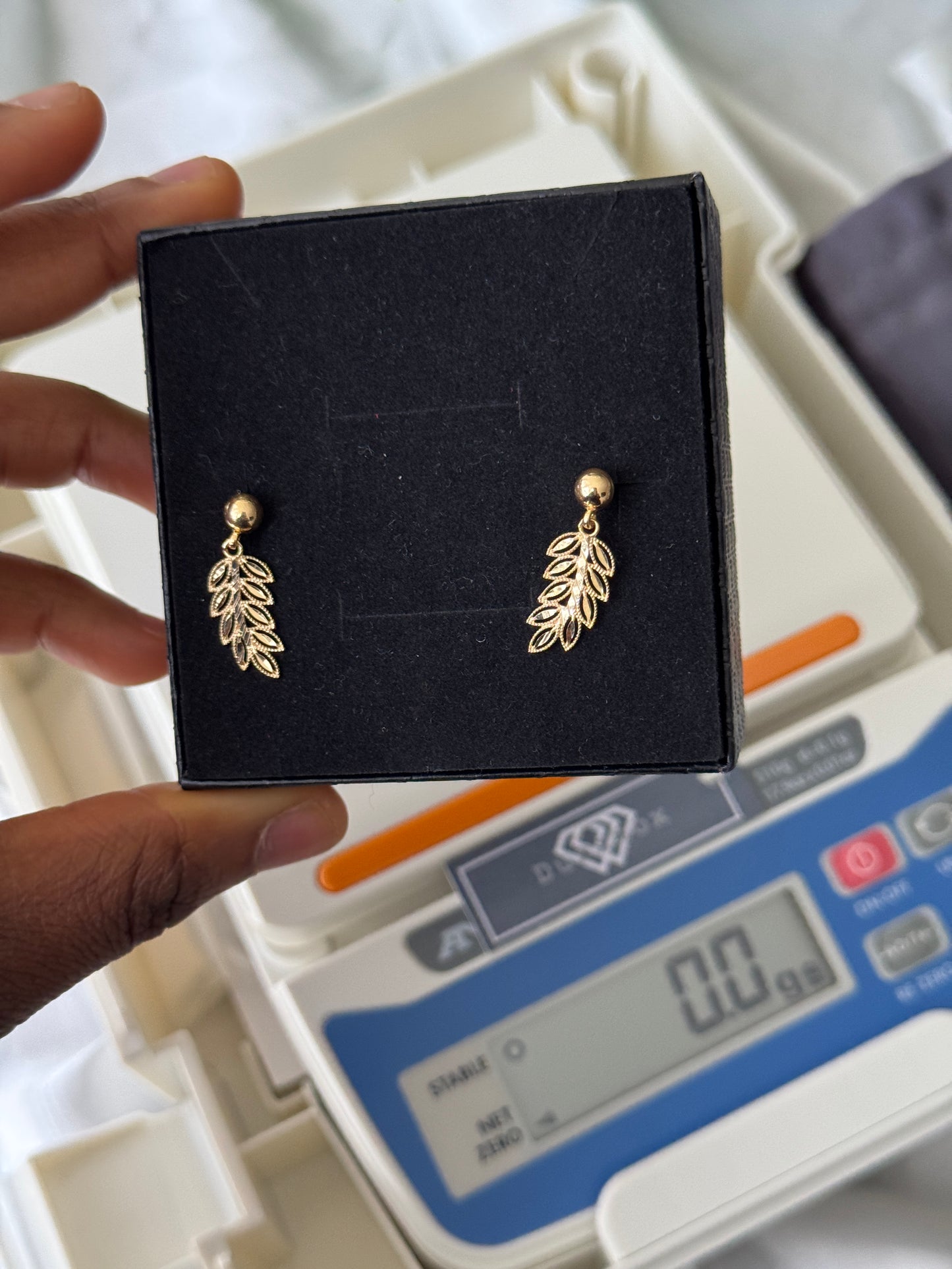 Dega 18 Karat Gold Flower Drop Studs