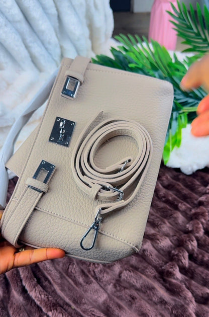 Women’s Biege | Khaki Pebbled Leather Turn-Lock Shoulder Bag | LARYZ Everyday 044 | Medium