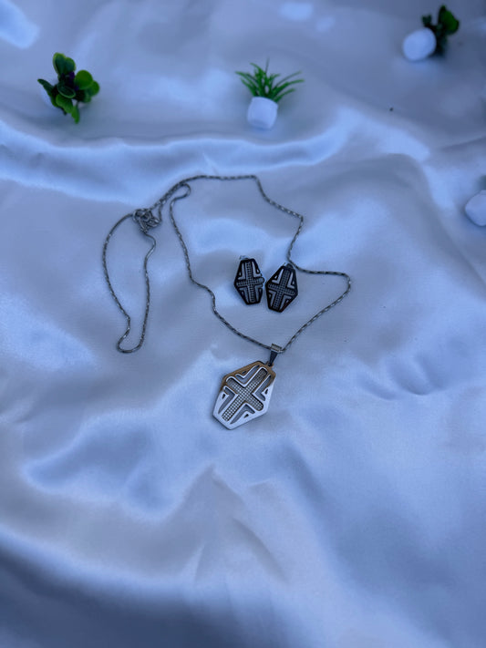 Order the Dissa Super Double Electroplated Stainless Steel Silver Jewellery Set