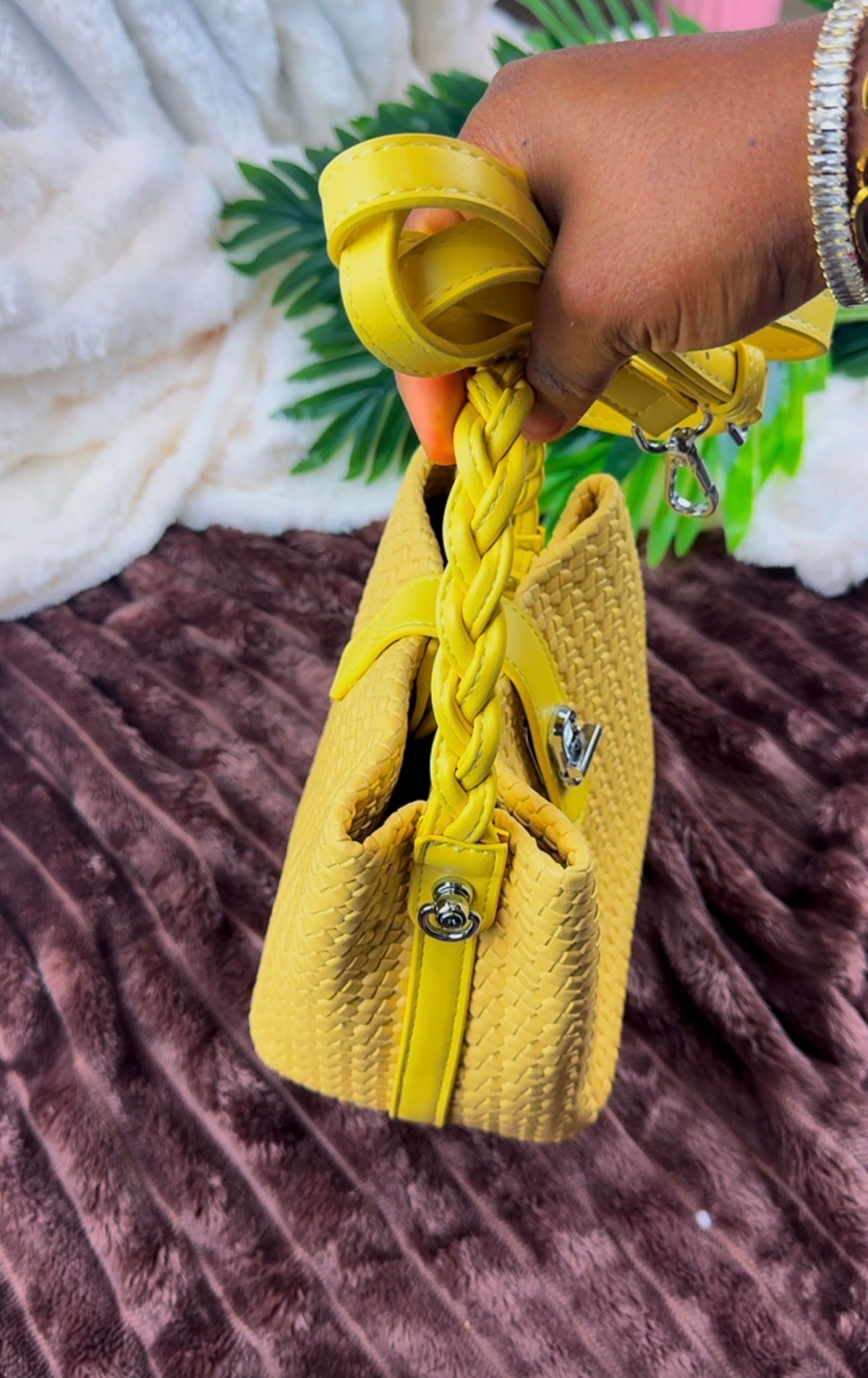 Yellow Woven Shoulder Bag | LARYZ Everyday 053 | Medium
