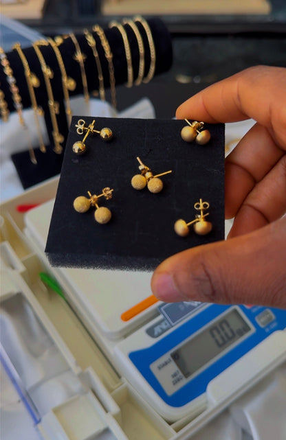 Dufag 18 Karat Pure Gold Ball Stud Earrings