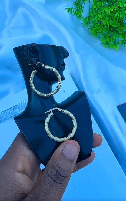 18 Karat Solid Gold Medium Hoop Earrings (3cm | 30mm) 2.3g