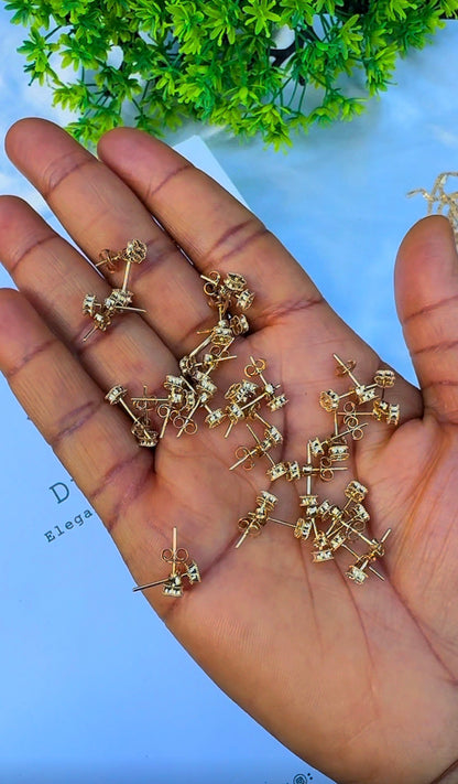 18K Solid Gold Mini Clover Stud Earrings | 0.7g (Extra)
