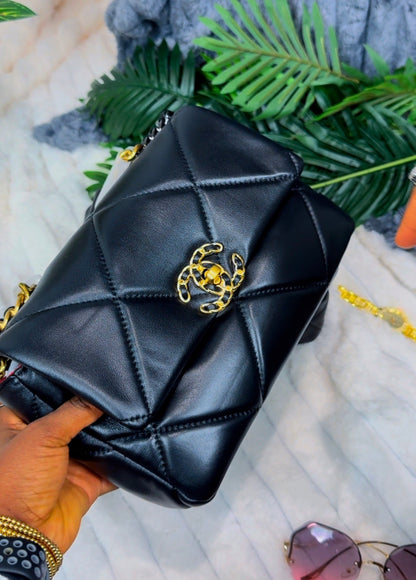 Black large oversized diamond quilting Tri-Tone | Shiny Lambskin Leather Bag | LASi013