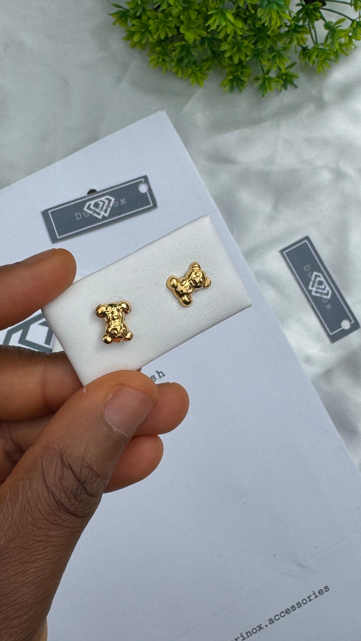 18 Karat Solid Gold Screw Stud Earrings