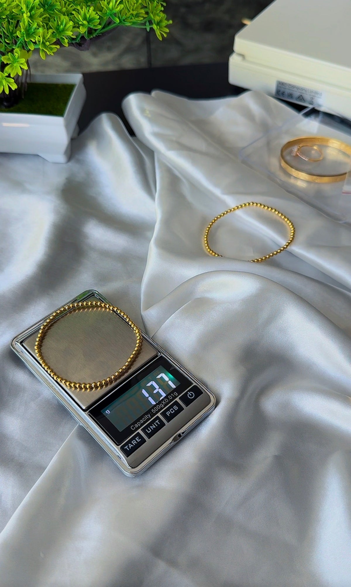 18K Solid Gold Stretchable Bangle (Shiny) | 0.9g & 1.3g | Small to Medium Wrists