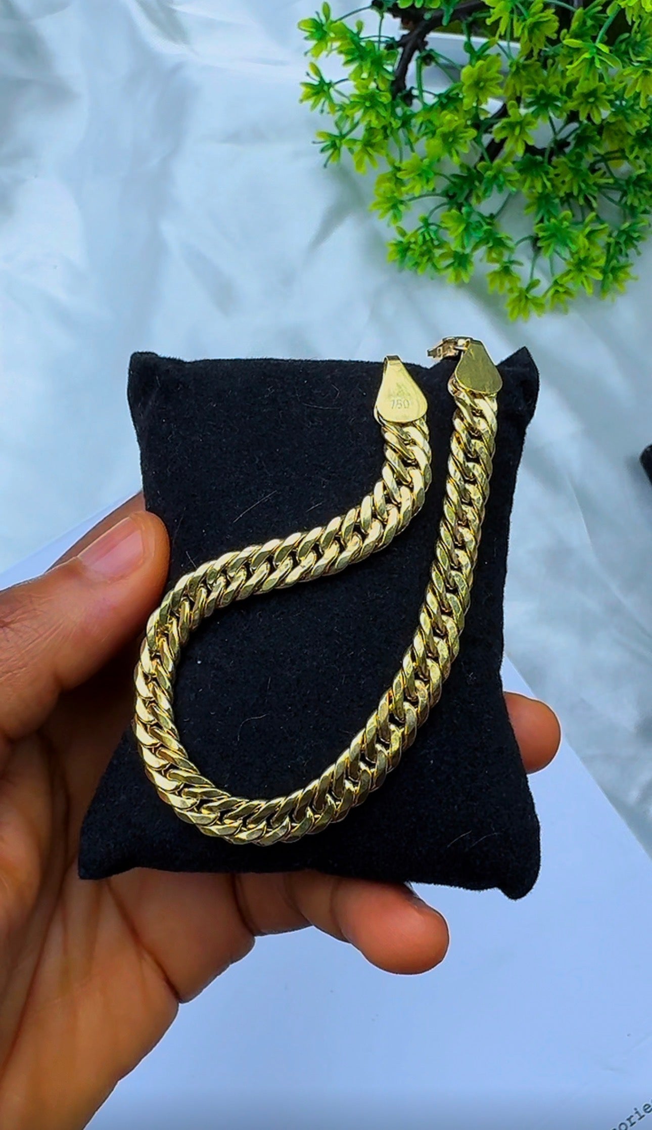 18K Solid Gold Cuban Bracelet – 8 Inches - 5.7g