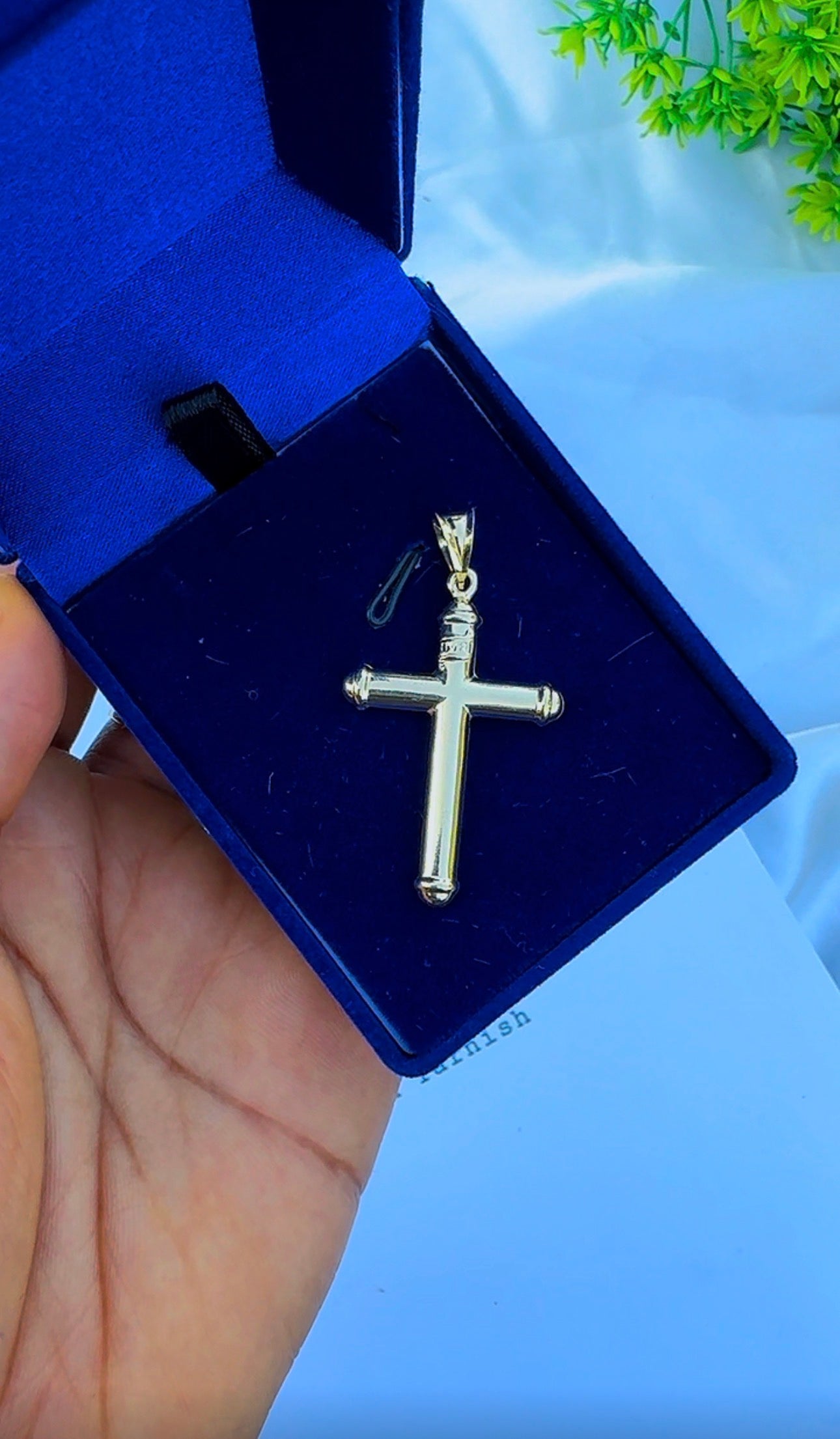 18k Solid Gold Cross Pendant | 2.4g