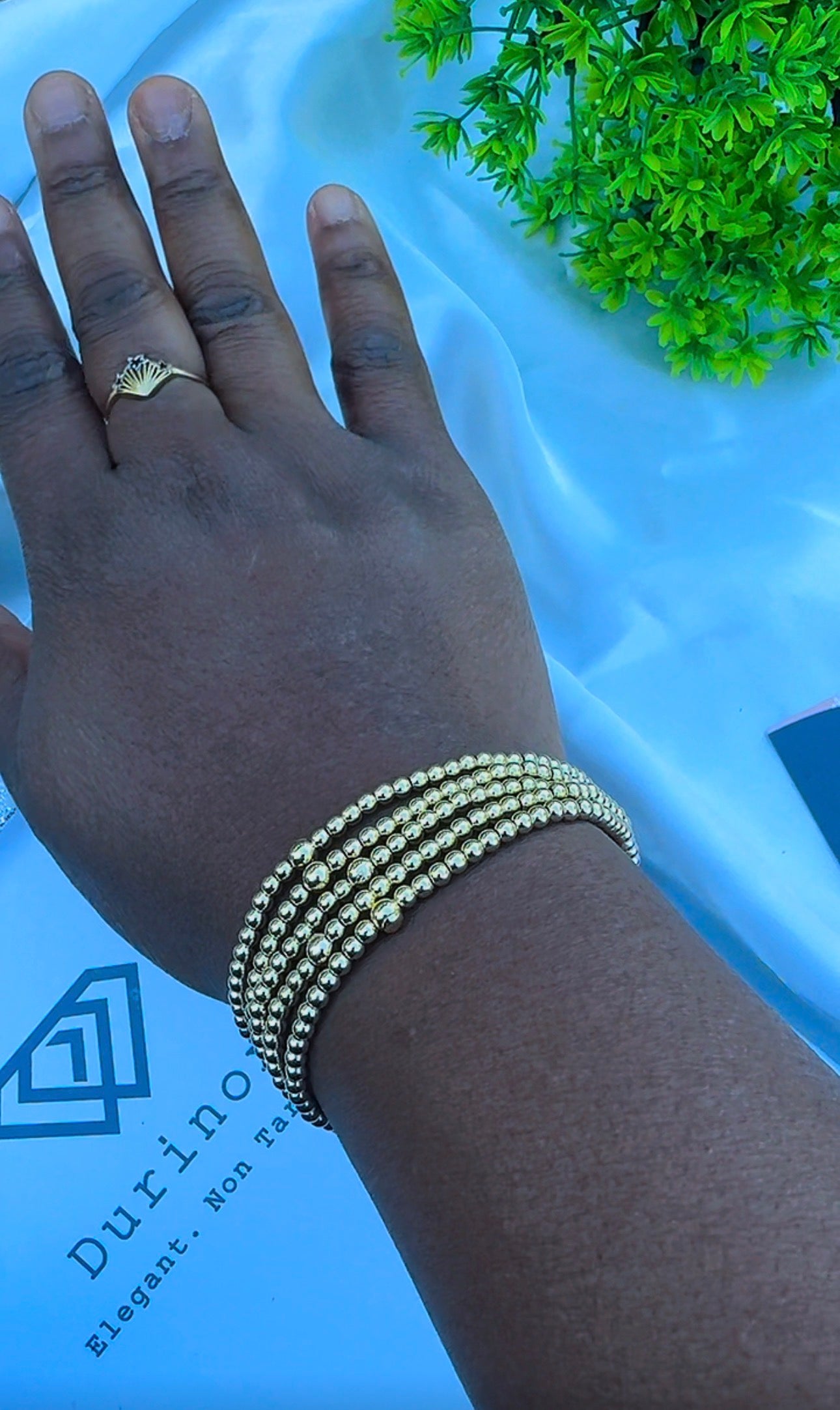 18K Solid Gold Stretchable Bangle (Shiny) | 1.9g | Small to Medium Wrists