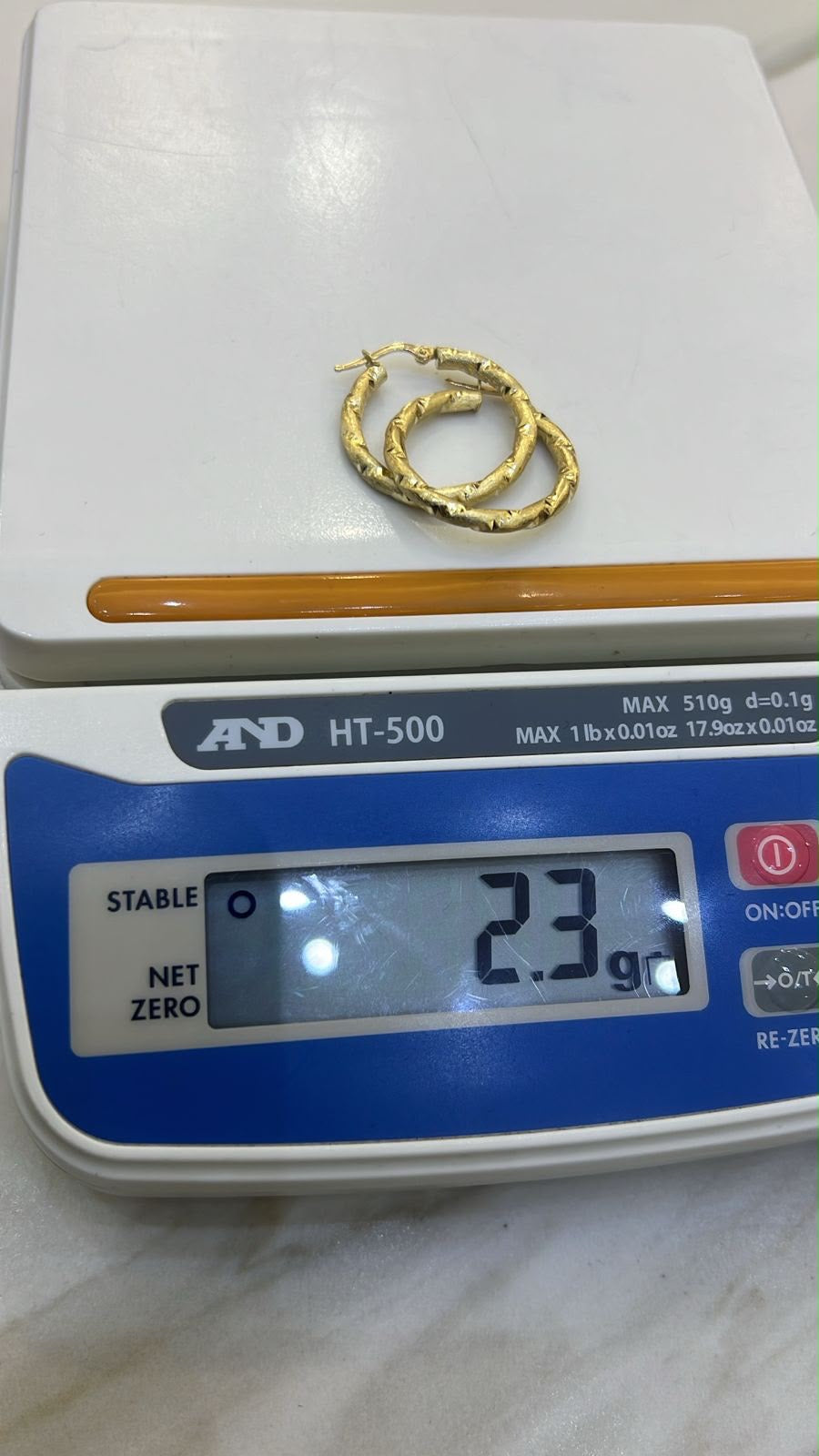 18 Karat Solid Gold Medium Hoop Earrings (3cm | 30mm) 2.3g