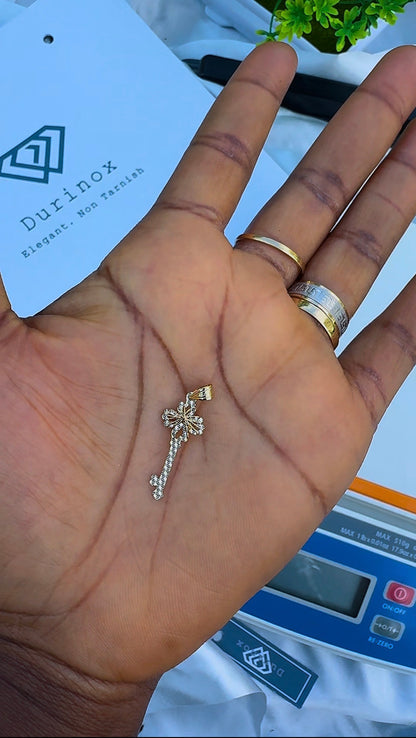 Degart 18 Karat Gold Key Pendant