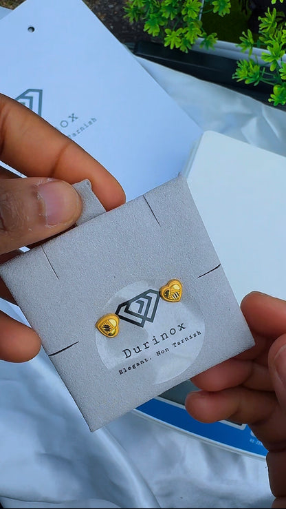 Diiga 21 Karat Real Gold Stud Earrings