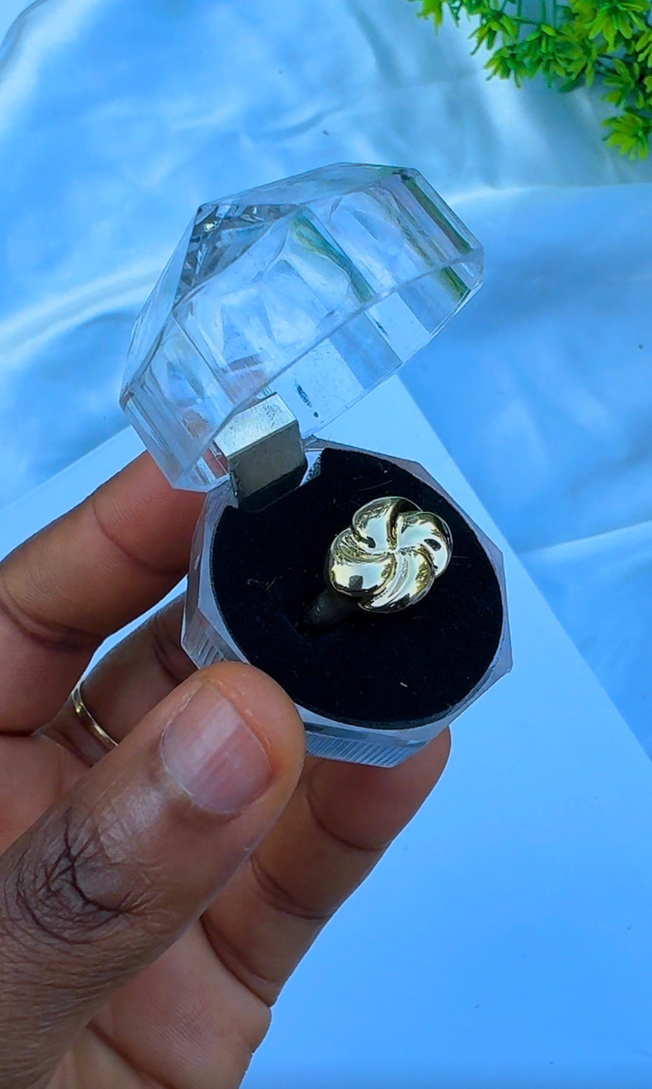 18K Solid Gold Chunky Fashion Rings For Women- Lightweight 1g or Less (Extra Extra)