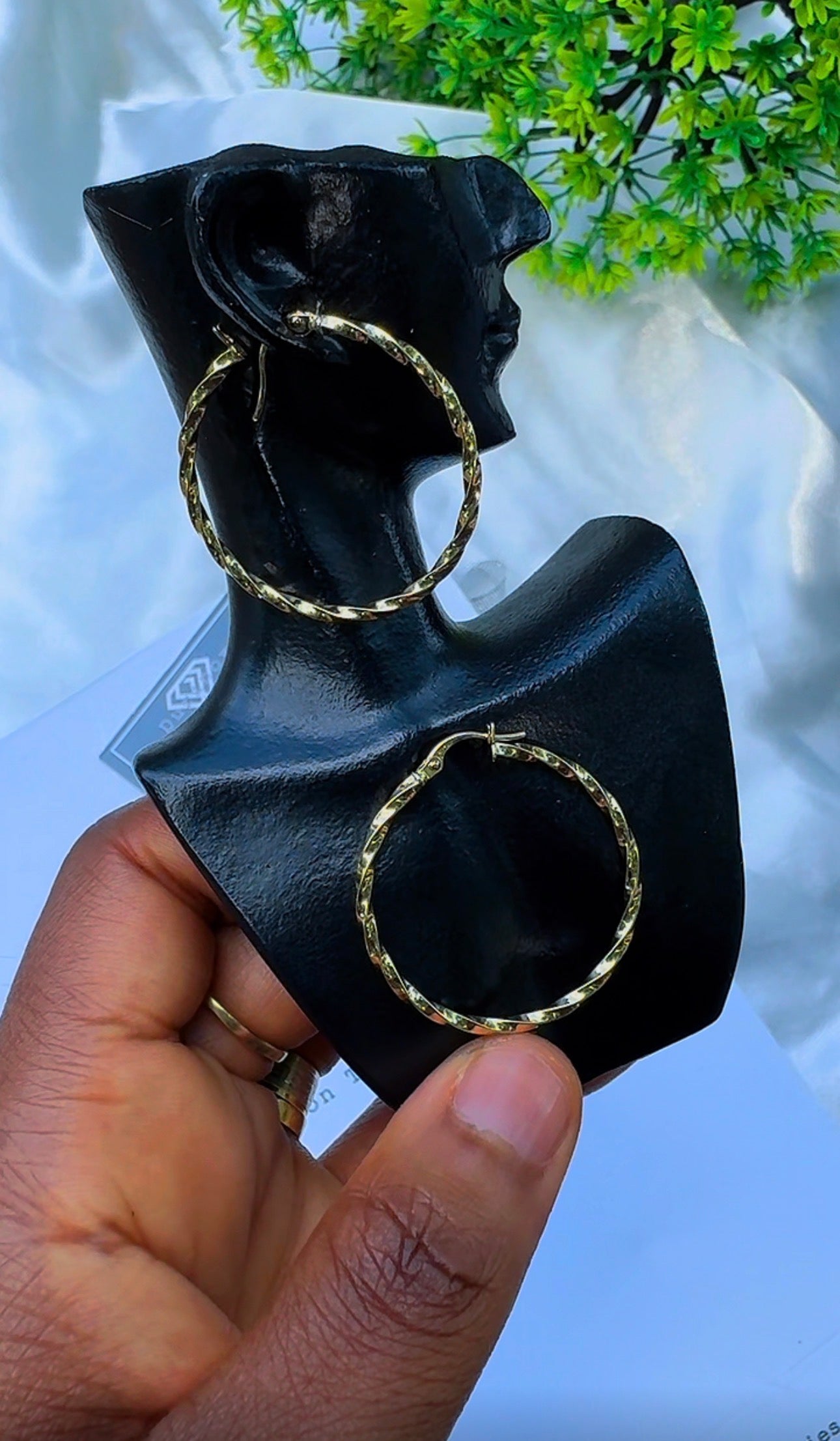 18K Solid Gold Twist Hoop Earrings | 1.29g
