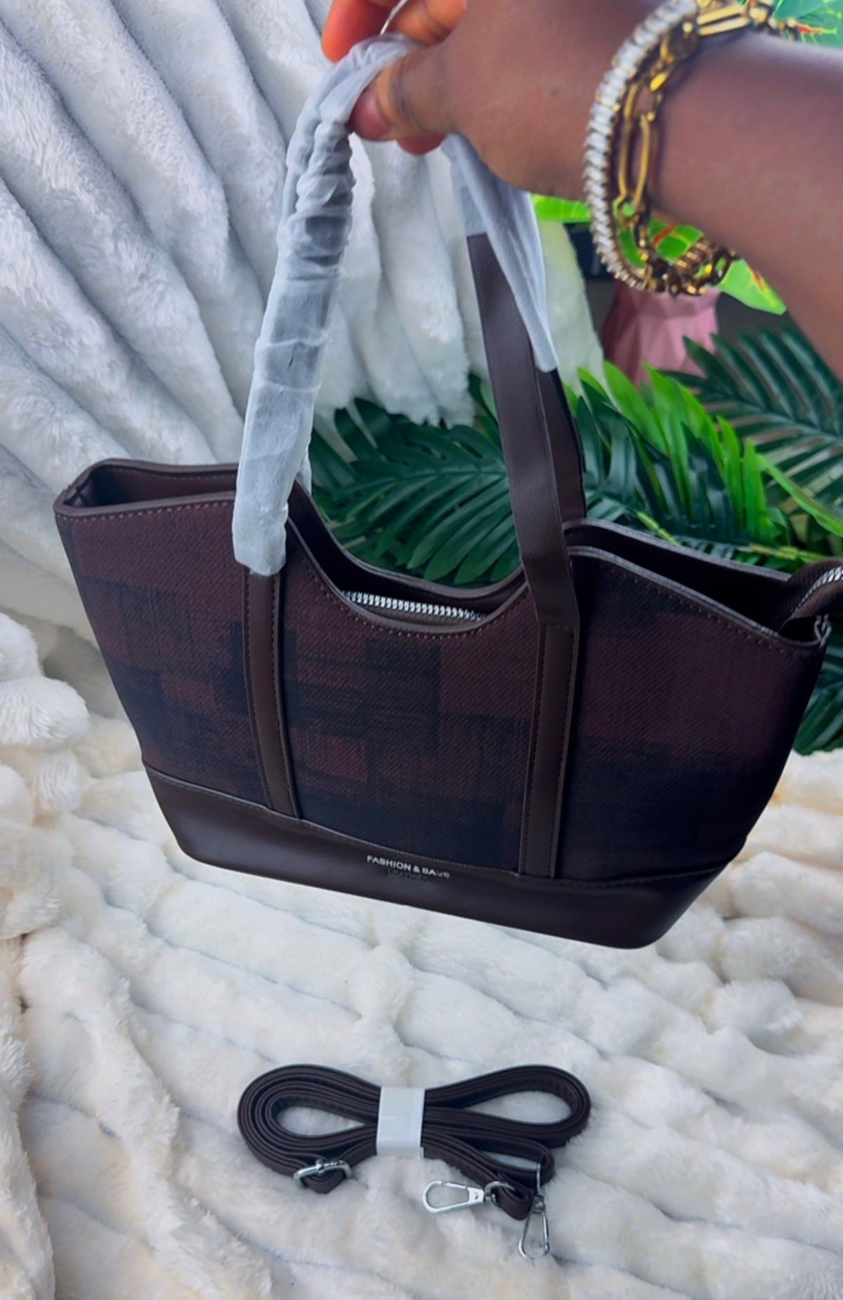 Brown Fabric Patch Handbag | LARYZ Everyday - 030 | Medium
