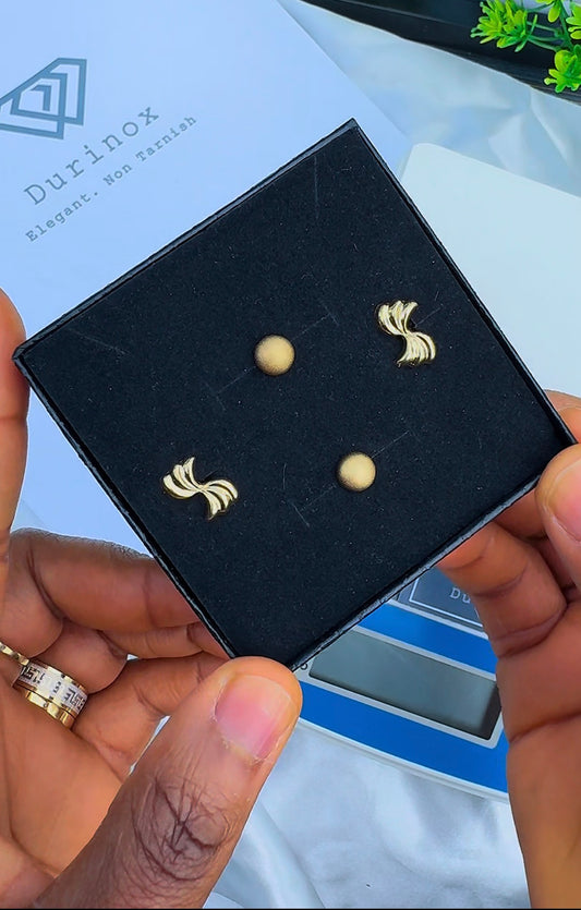 Degard 18 Karat Gold Stripe Stud Earrings