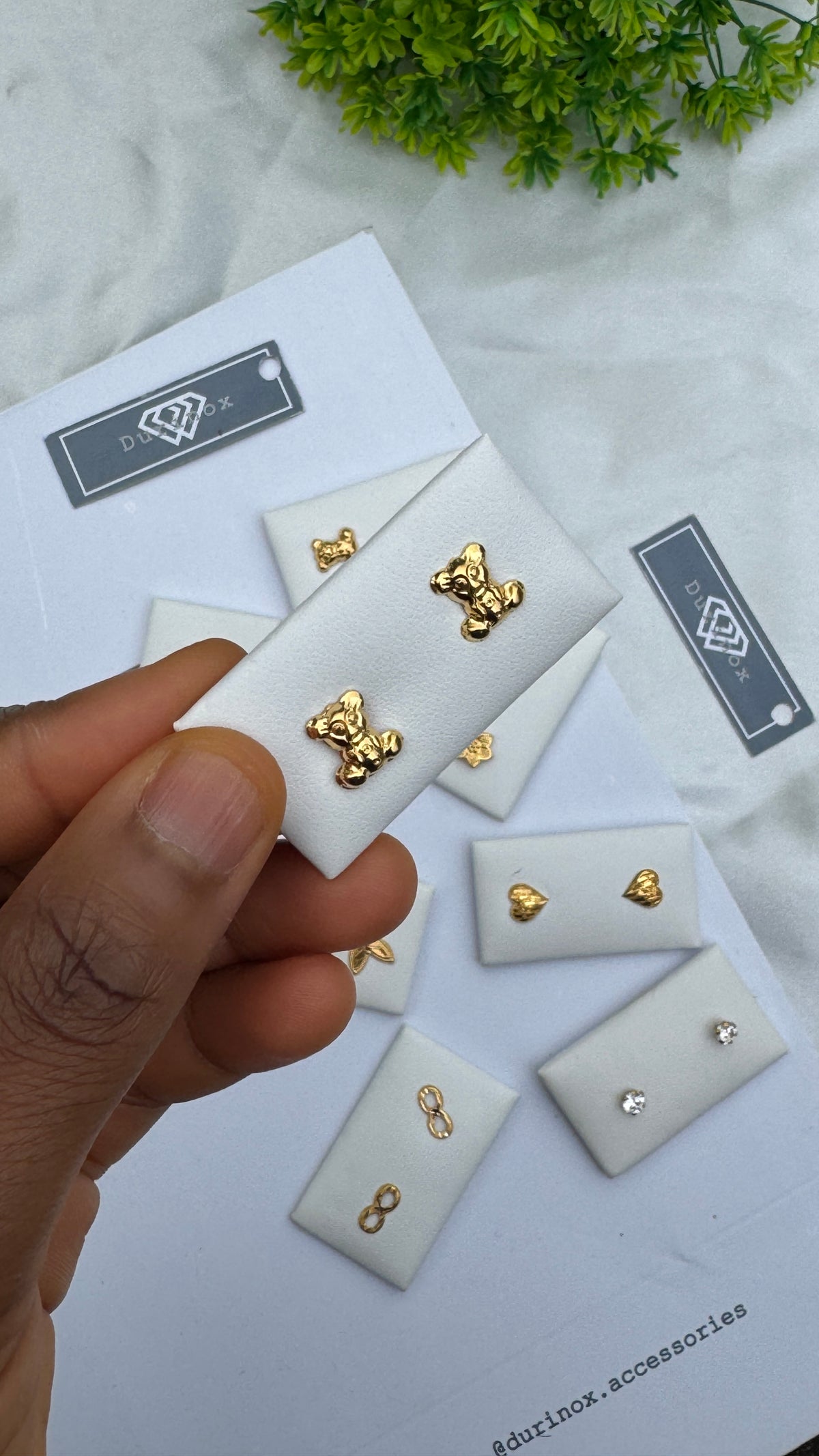 18 Karat Solid Gold Screw Stud Earrings
