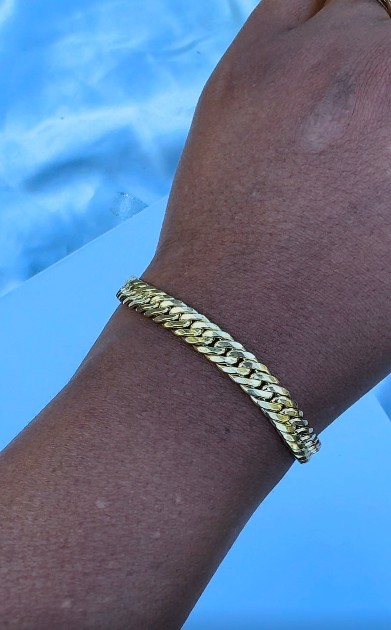 18K Solid Gold Cuban Bracelet – 8 Inches - 5.7g