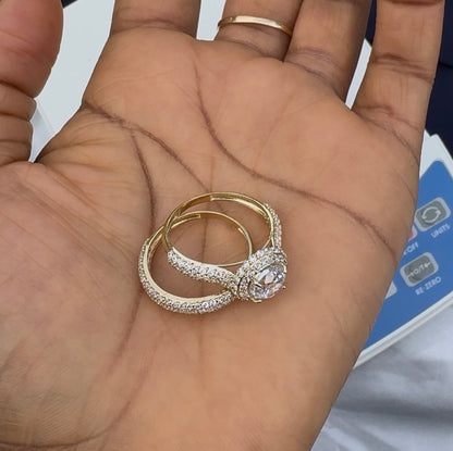 Degam Pure 18 Karat Italian Gold Bridal Engagement Ring Set