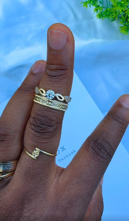 18K Solid Gold Engagement Ring For Women | Size 8 | 2.1g