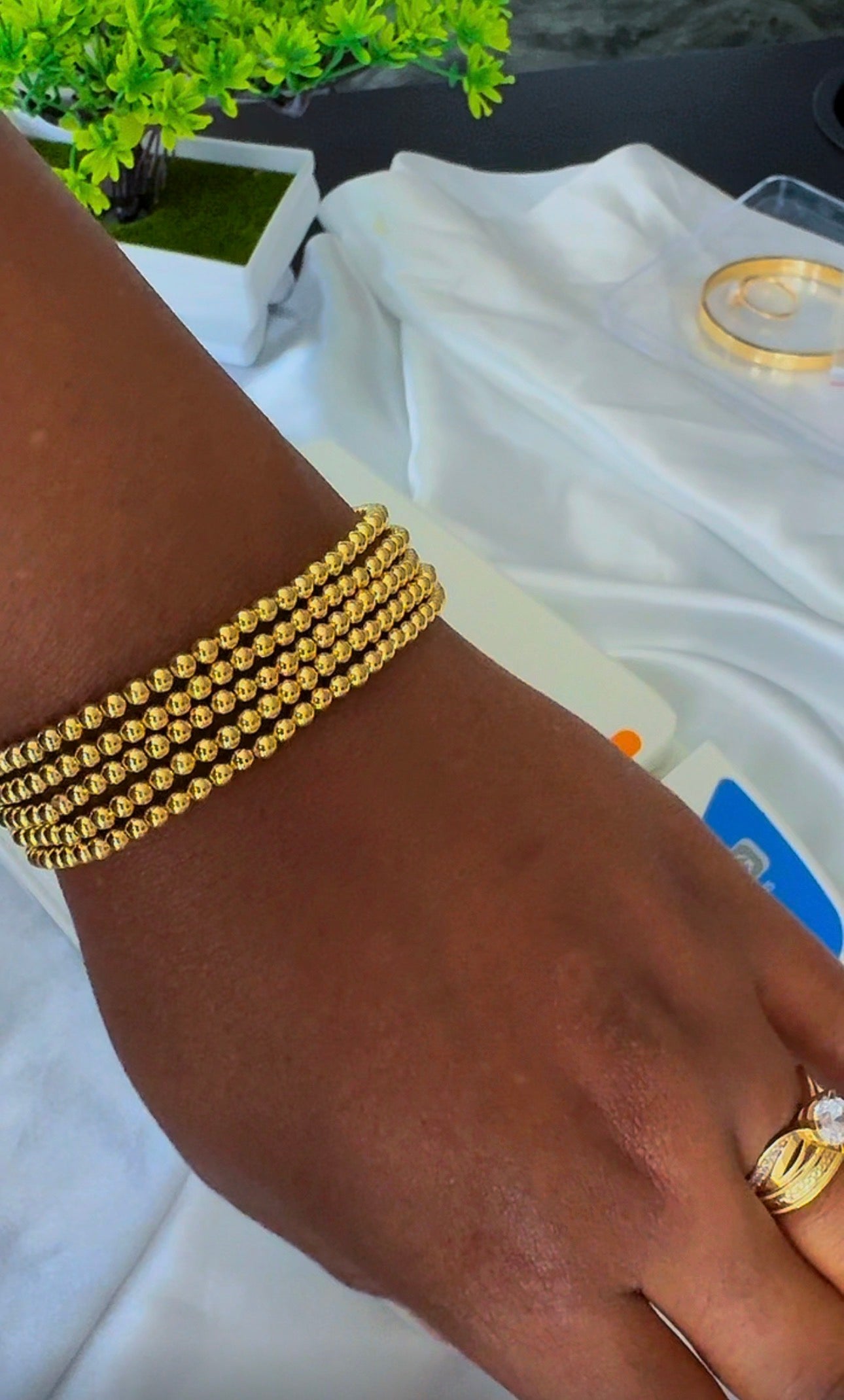18K Solid Gold Stretchable Bangle (Shiny) | 0.9g & 1.3g | Small to Medium Wrists