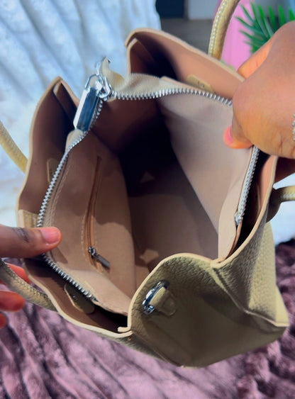 Women’s Beige Pebbled Leather Top-Handle Tote Bag | LARYZ Everyday - 039 | Medium