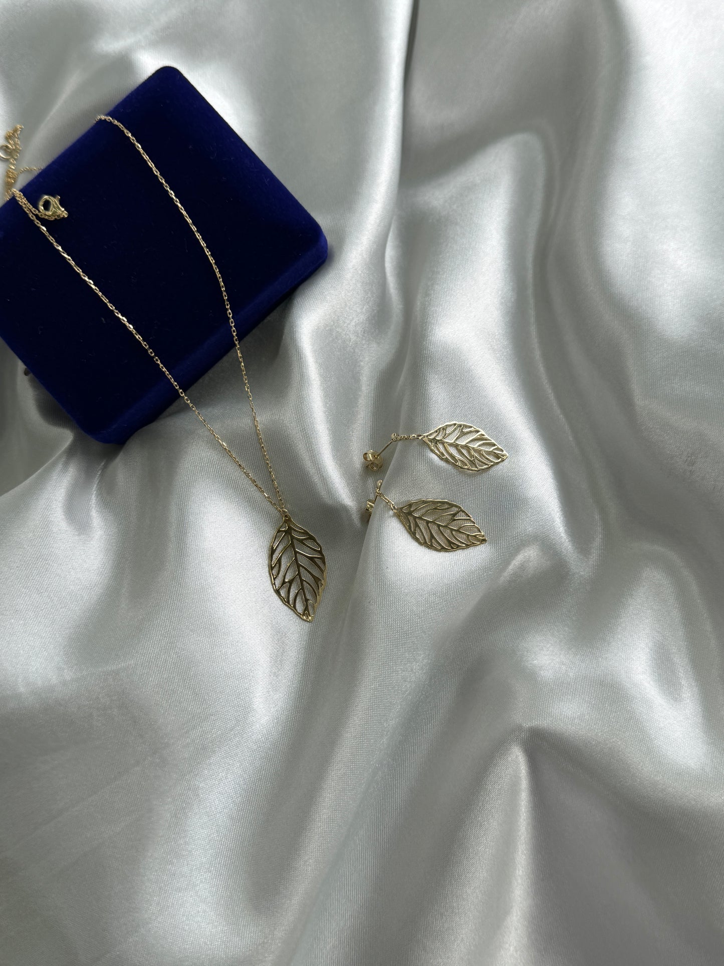 Degax 18 Karat Real Gold Jewellery set 18” Chain