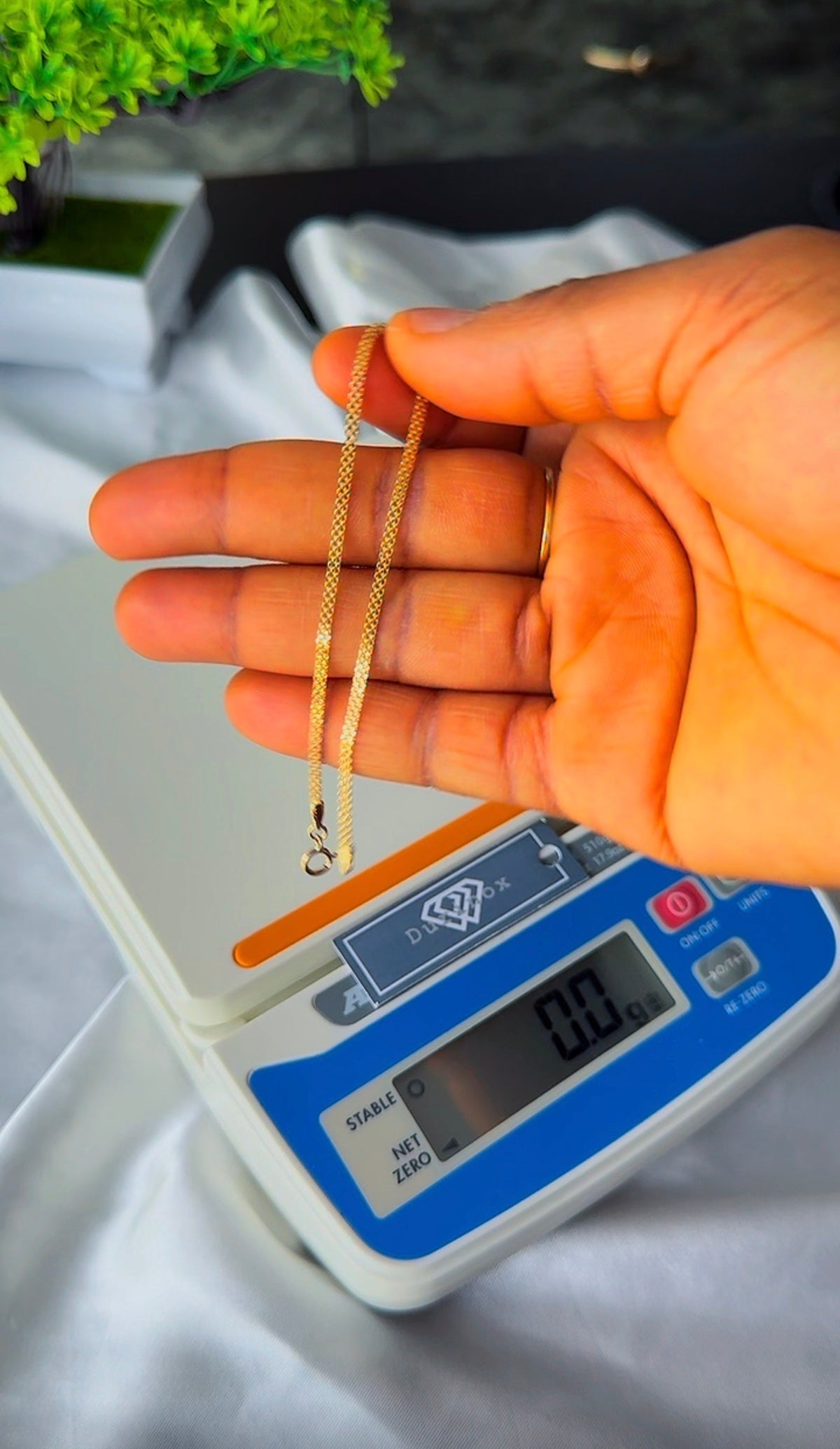 18ct Solid Gold Carpet Bracelets 7.5 Inches | 1.36g | Lightweight