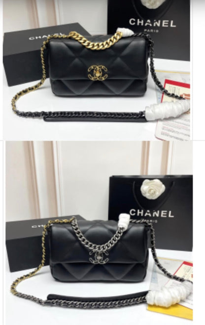 Black large oversized diamond quilting Tri-Tone | Shiny Lambskin Leather Bag | LASi013