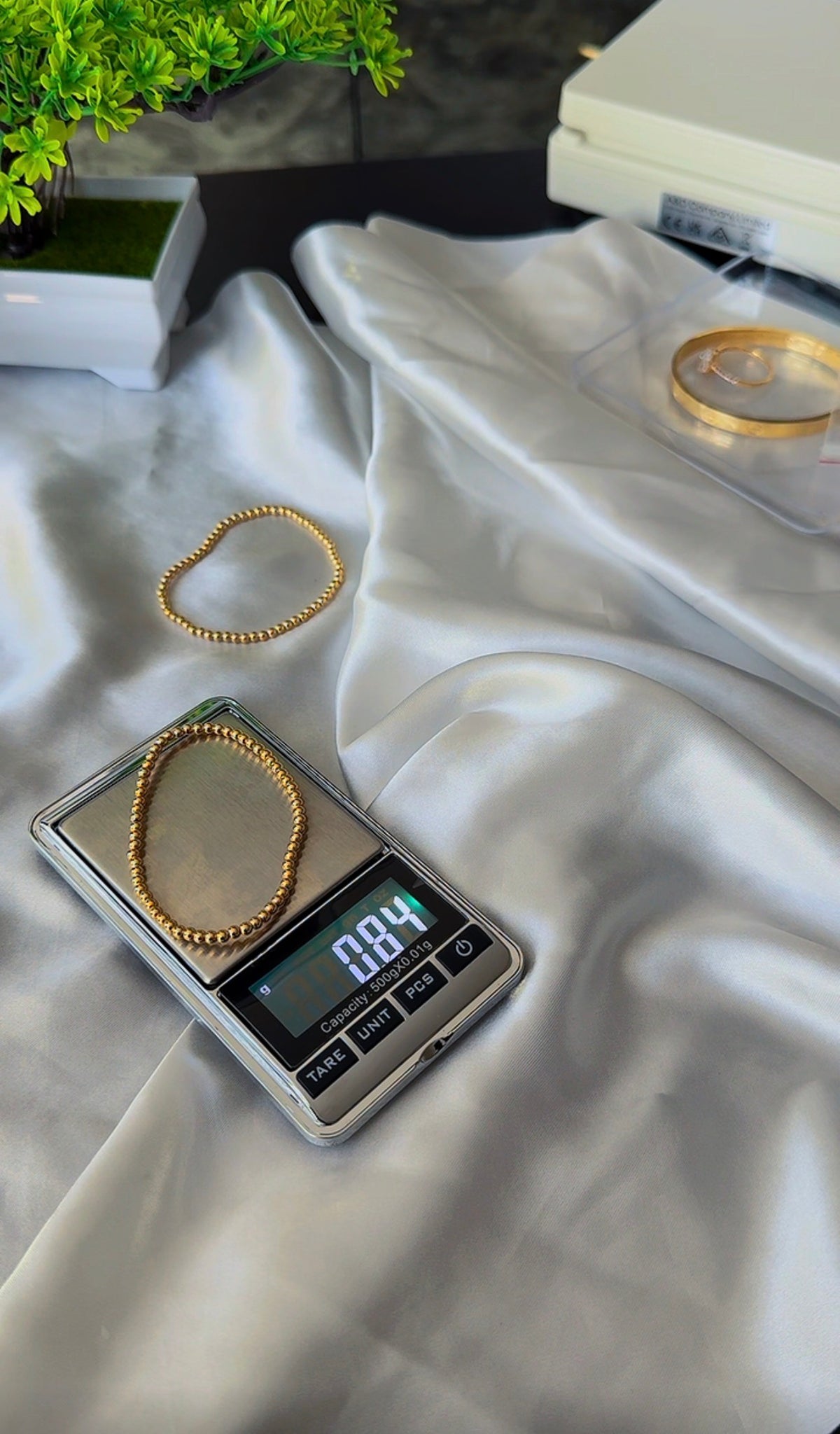 18K Solid Gold Stretchable Bangle (Shiny) | 0.9g & 1.3g | Small to Medium Wrists