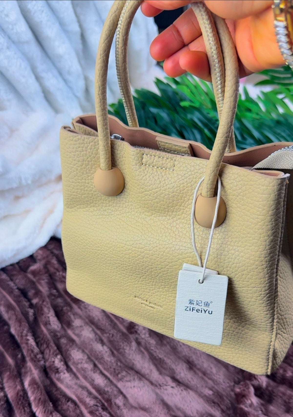 Women’s Beige Pebbled Leather Top-Handle Tote Bag | LARYZ Everyday - 039 | Medium